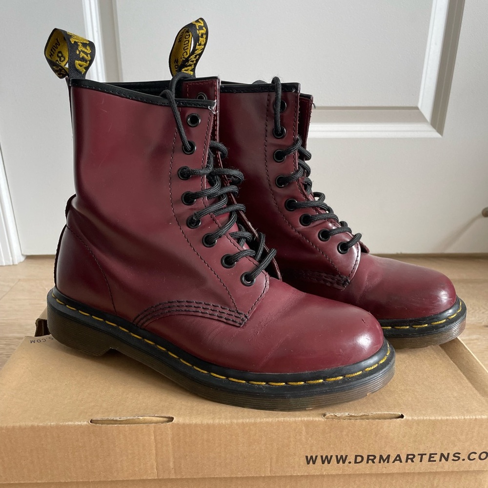 Dr Martens 1460 Smooth Boots | Cherry Red | Women’s Size 7